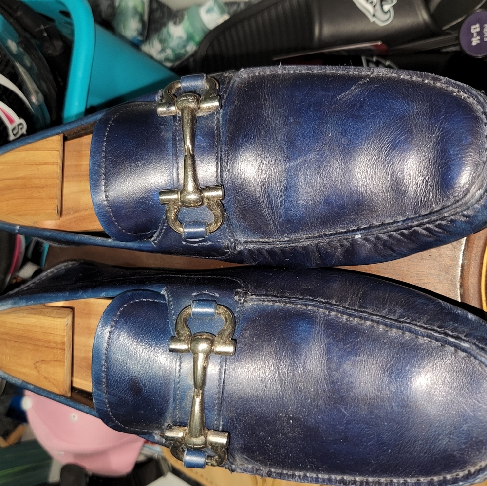 Blue leather ferragamo size 8